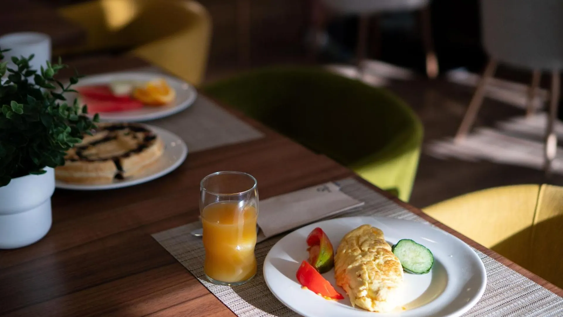 Hilton Garden Inn Sevilla 4*,